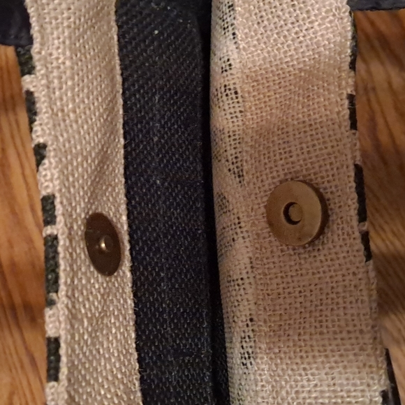 NWT versatile tote  black and beige - Picture 5 of 6